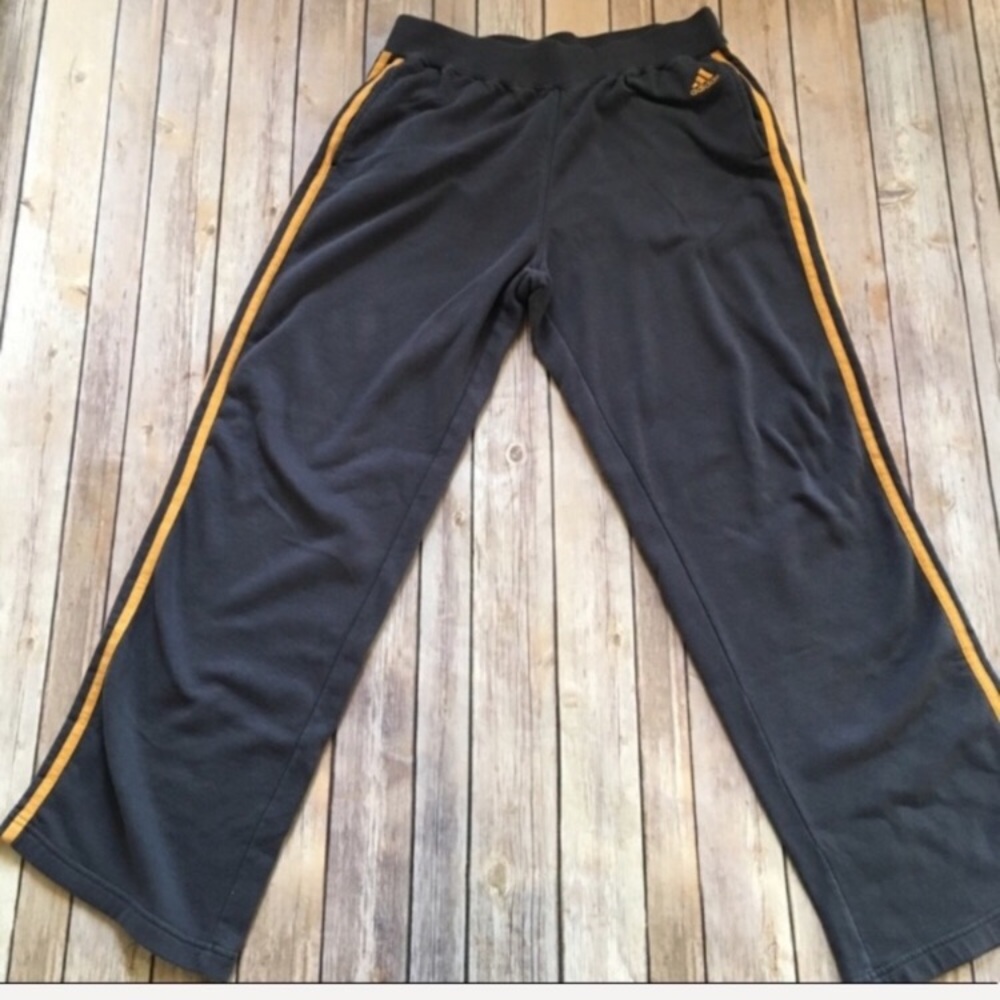 ADIDAS Classic side stripe sweat pants
